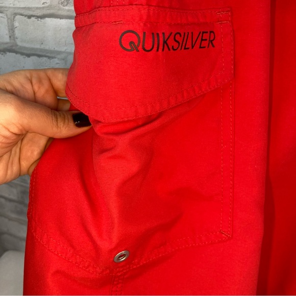 Quicksilver Men's Red Board Shorts Swim Trunks Size 38 - Picture 8 of 13